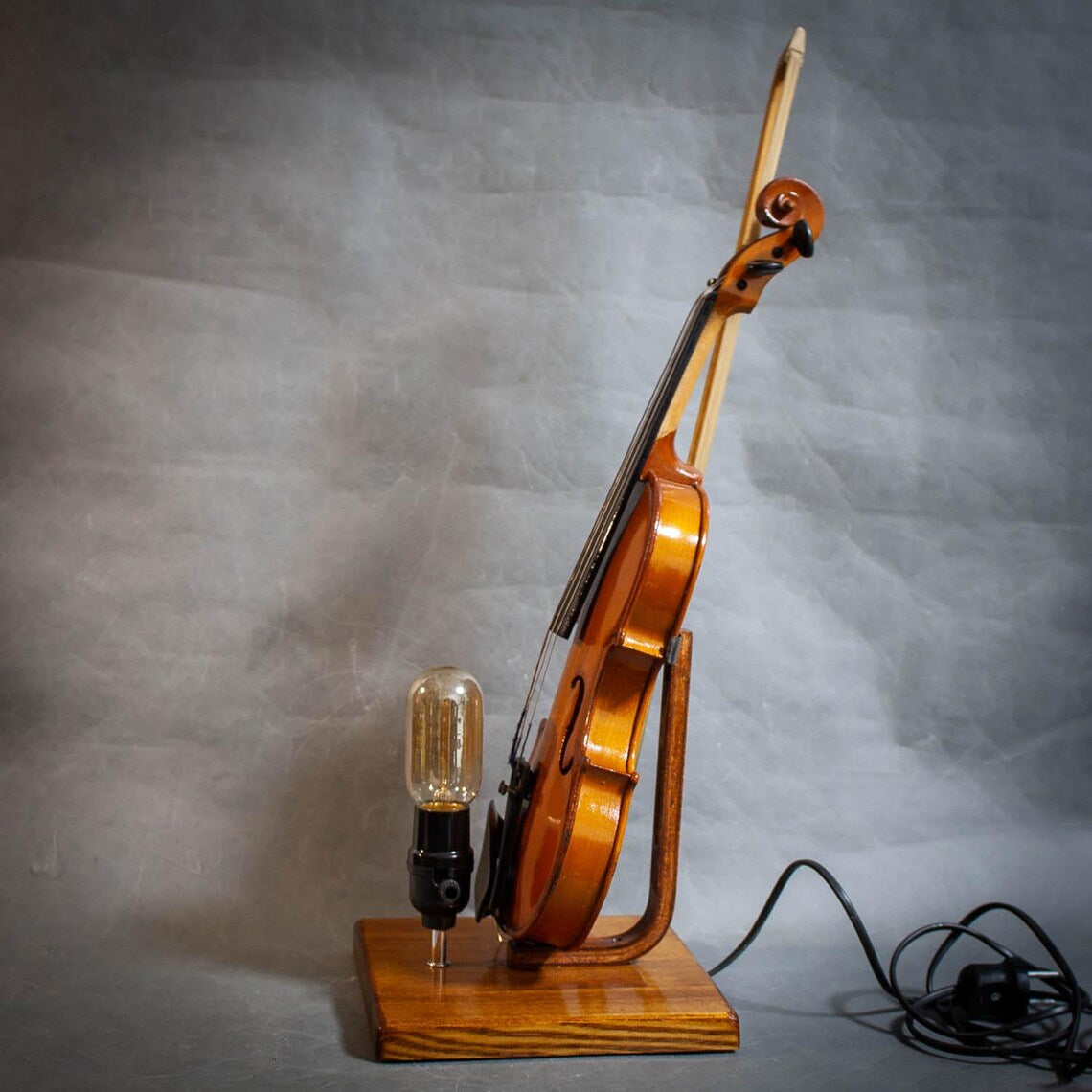 🌟Vintage Style  Lamp with Detachable Children's Violin